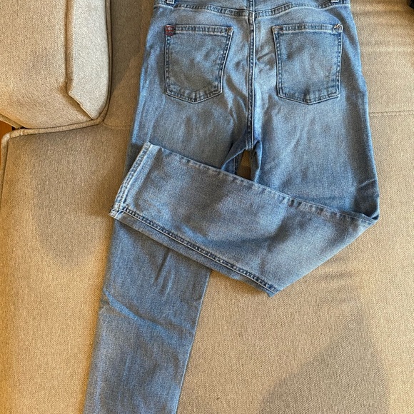 BDG Urban Outfitters Mom Jeans! SIZE 8 - Picture 6 of 7